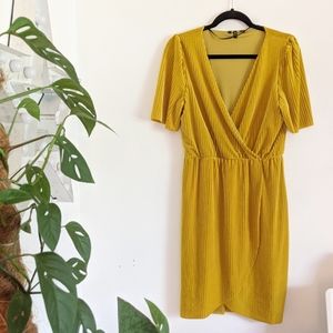 Vero Moda Velvet Wrap Dress